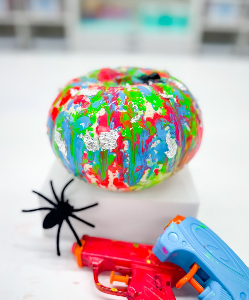 Creepy Crawly Crafts | Lamplighter, Levine, Akiba, Shelton | October 25