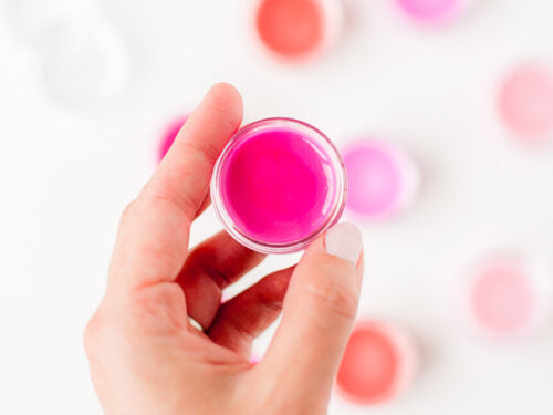 Tumblers and Treats: Hand-Crafted Gifts for Mom (or Grandma!)